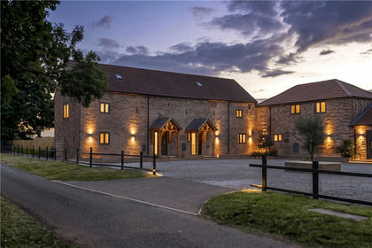 Barn Conversion for sale in Camblesforth