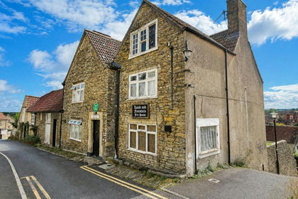 Pub for sale in Frome