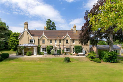 3.1 acres of House with Land for sale in Lolworth