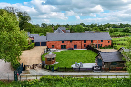 Barn Conversion for sale in Whittington