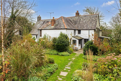 4.7 acres of House with Land for sale in Hartland