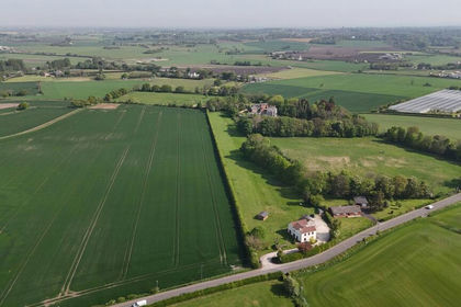 4 acres of Farmhouse for sale in Lydiate