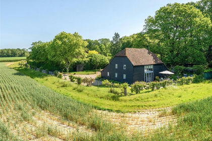 Barn Conversion for sale in Loxwood