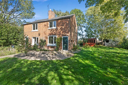 2.7 acres of Land for sale in Stratford-upon-Avon