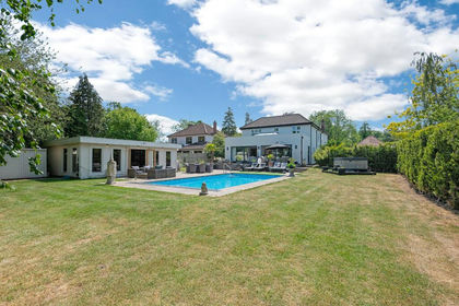 1.1 acres of House with Land for sale in Bury St Edmunds