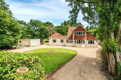 1.3 acres of House with Land for sale in Normandy
