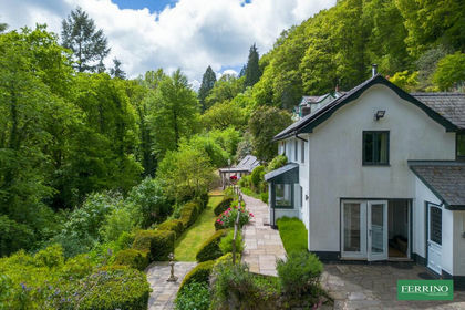 23 acres of Cottage for sale in Wye Valley