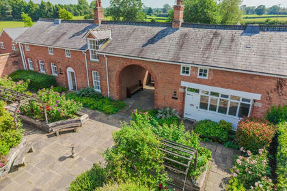 8.6 acres of House with Land for sale in Audlem