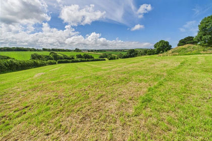 2 acres of House with Land for sale in Marhamchurch