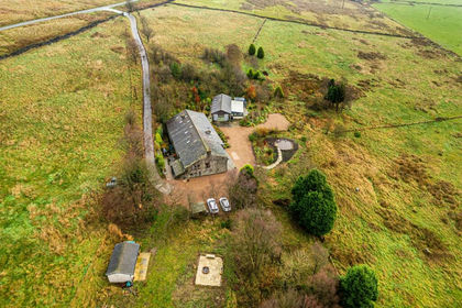 8 acres of Farmhouse for sale in Todmorden