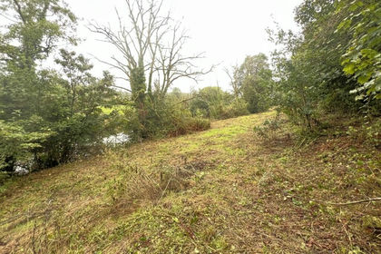 Cheap Land for sale in Manordeifi