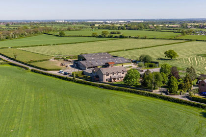 11 acres of House with Land for sale in Higher Kinnerton