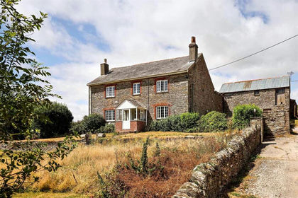 1.4 acres of Farmhouse for sale in Woodleigh