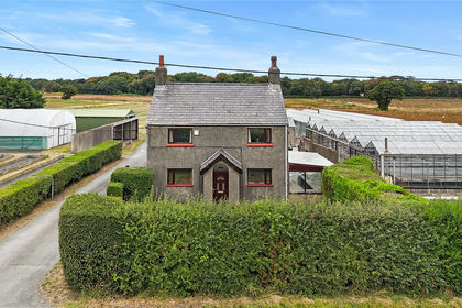 4.5 acres of Smallholding for sale in Thornton