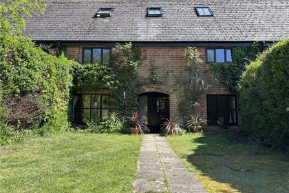 Barn Conversion for sale in Chieveley