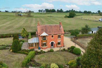 4 acres of House with Land for sale in Wem Urban