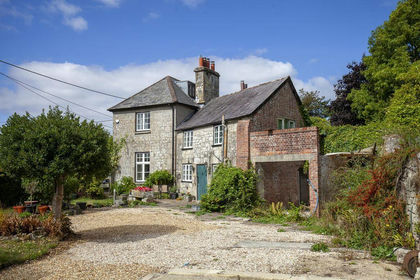 2.5 acres of Cottage for sale in Cann