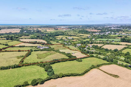 16.9 acres of House with Land for sale in Gwinear-Gwithian