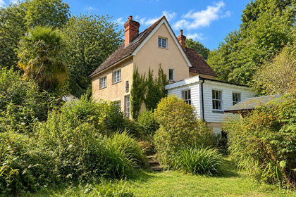 8.5 acres of House with Land for sale in Wadhurst