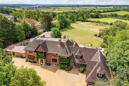 3.7 acres of House with Land for sale in Northaw and Cuffley