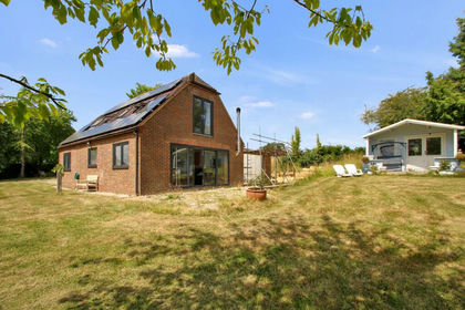 1 acre of House with Land for sale in Bethersden