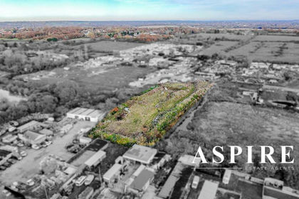 1 acre of Land for sale in Ramsden Crays