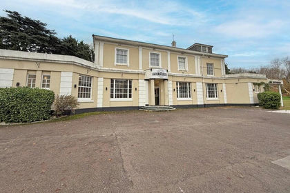 1 acre of Pub for sale in Leicester South