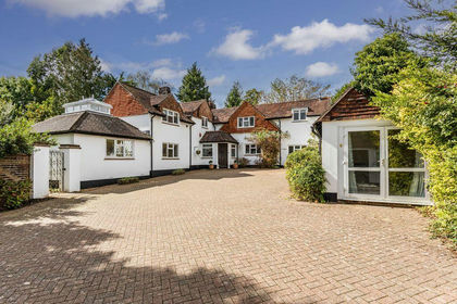 1 acre of House with Land for sale in Burgess Hill