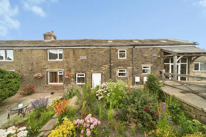 Barn Conversion for sale in Sandy Lane