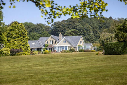 5.5 acres of House with Land for sale in Shaftesbury