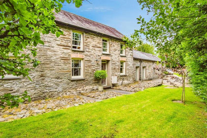 7 acres of House with Land for sale in Llangeler