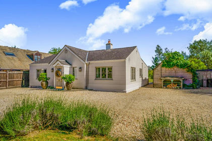 1.8 acres of House with Land for sale in Minster Lovell