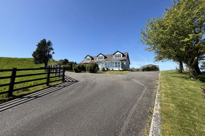 6.7 acres of House with Land for sale in Llanddona
