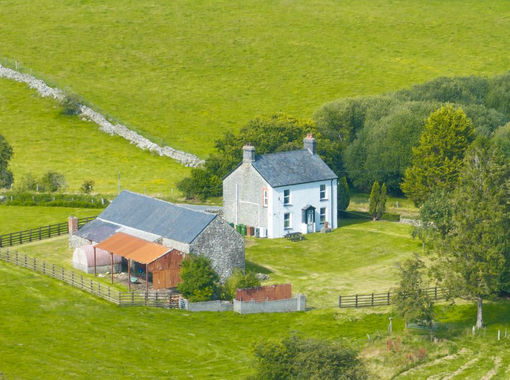 15 acres of House with Land for sale in Ystrad Meurig