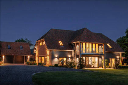 1.7 acres of Land for sale in Aston Rowant