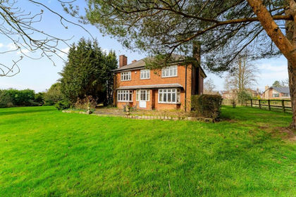 1.8 acres of House with Land for sale in Prestbury