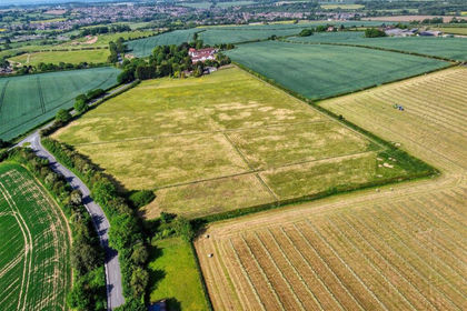 15.8 acres of House with Land for sale in Polesworth
