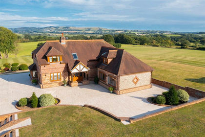 7 acres of Agricultural Land for sale in Coldwaltham