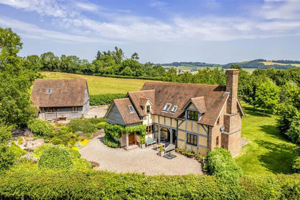 1.1 acres of Cottage for sale in Peterchurch