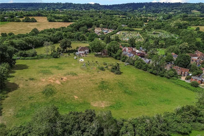 4.9 acres of House with Land for sale in Sheet