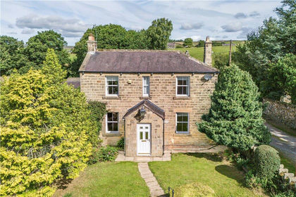 2.7 acres of House with Land for sale in High and Low Bishopside