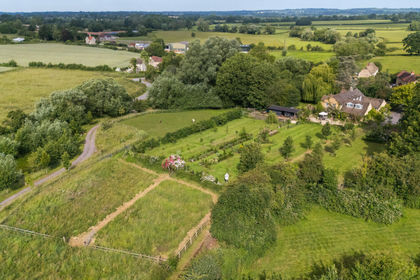 2 acres of House with Land for sale in Broughton Gifford