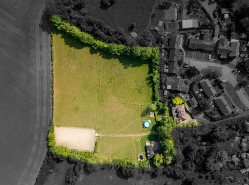 3.1 acres of Cottage for sale in Cambridge