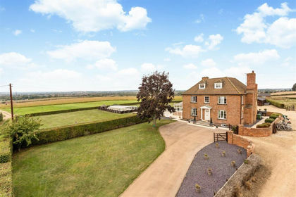 7 acres of Farmhouse for sale in Gloucester