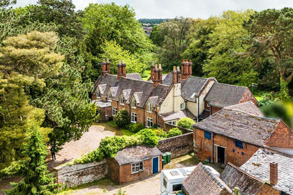 1.9 acres of House with Land for sale in Albrighton and Donington