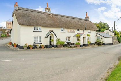 Pub for sale in Parkham