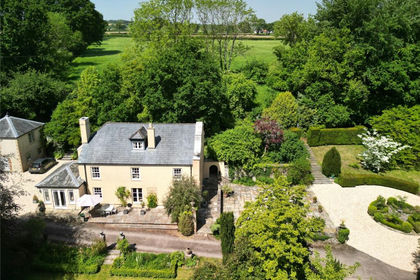 6 acres of House with Land for sale in Tatworth and Forton