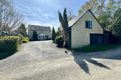 5 acres of House with Land for sale in Llanyre