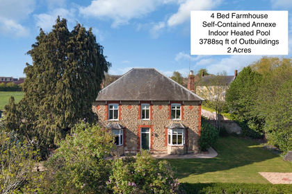 2 acres of House with Land for sale in Wellingborough