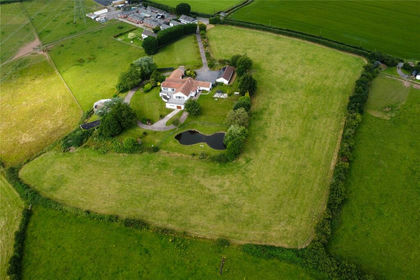 6.5 acres of House with Land for sale in Graig